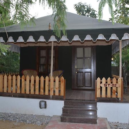 Gulmohar Sariska Resort Bairat Luaran gambar