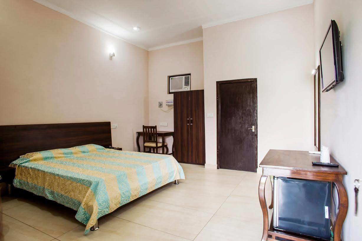 Gulmohar Sariska Resort Bairat Luaran gambar